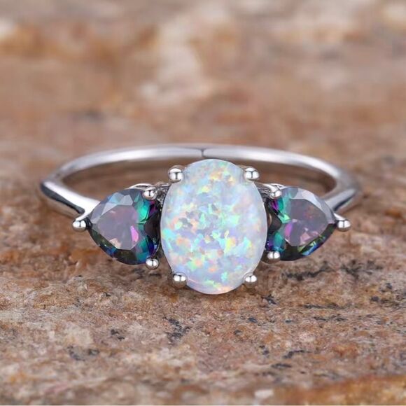 NWT Opal Mystic Cubic Zirconia Silver Tone Ring Size 8 - Picture 1 of 3
